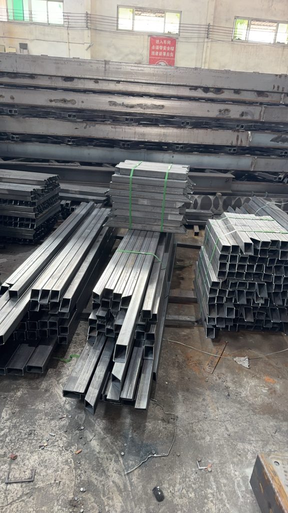 3D Laser Tube Cutting for 50×50 /80×80 /100×100 Square Tube