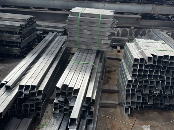 3D Laser Tube Cutting for 50×50 /80×80 /100×100 Square Tube